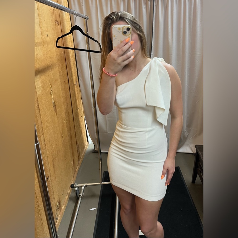 Tiff One-Shoulder Dress - Picture 3 of 4